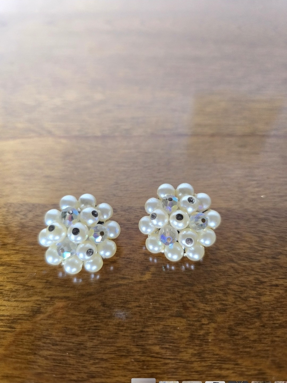 Laguna B Ivory Pearl Cluster Floral Stud Earrings